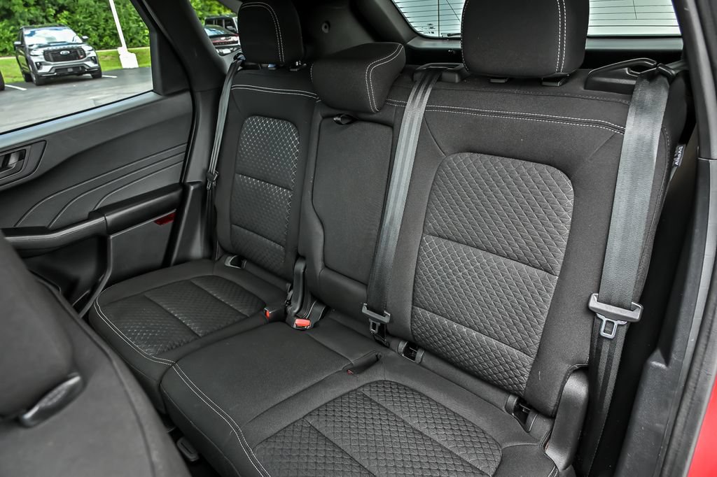 Certified 2023 Ford Escape Active AWD/4WD image 17