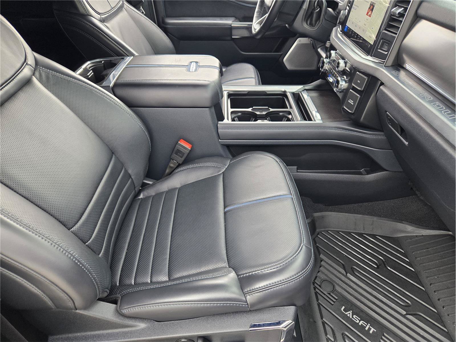 Certified 2025 Ford F250 Platinum AWD/4WD image 14