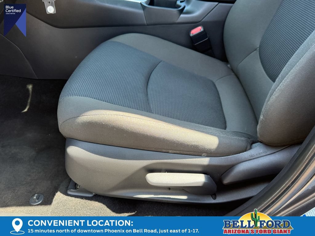 Used 2022 Toyota RAV4 LE AWD/4WD image 10