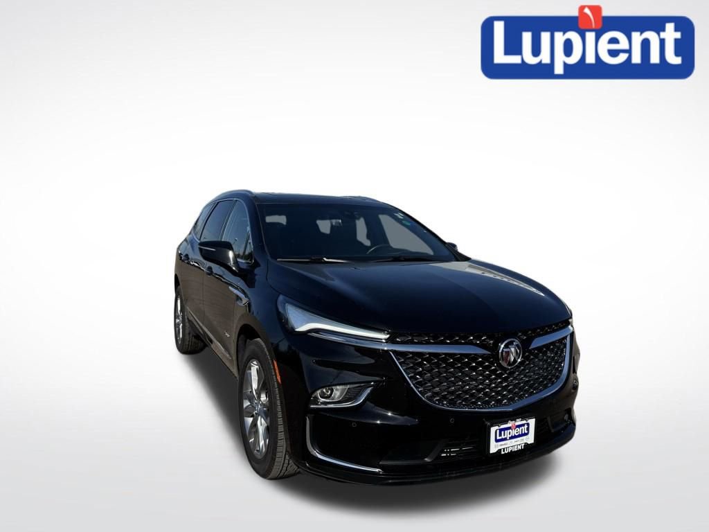 Used 2023 Buick Enclave Avenir image 1