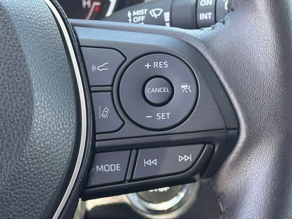 Used 2025 Toyota RAV4 XLE Premium AWD/4WD image 24