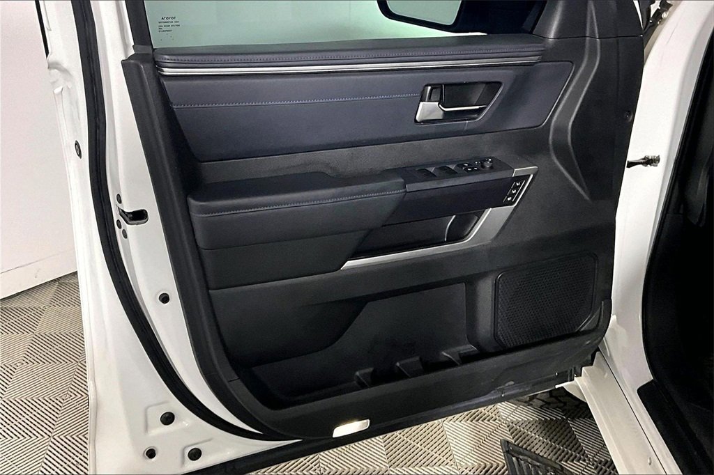 Used 2022 Toyota Tundra Platinum image 19