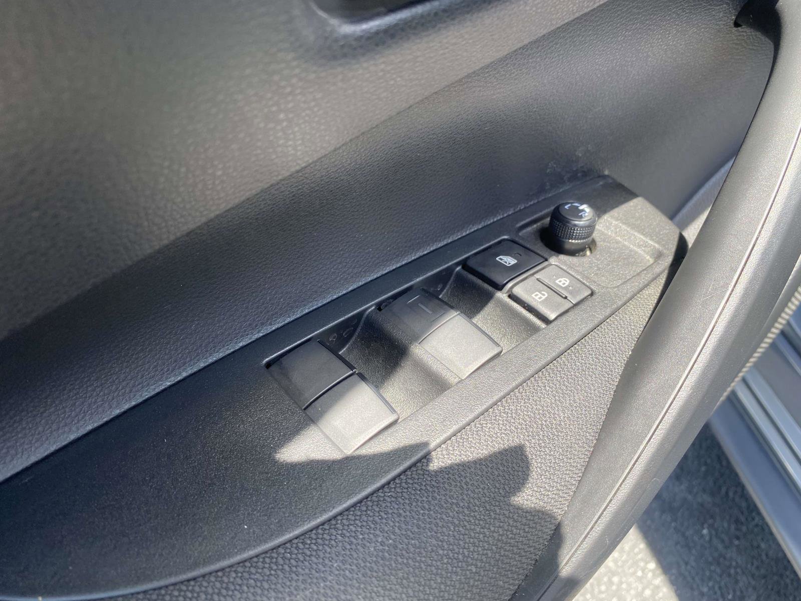 Used 2025 Toyota Corolla LE FWD image 18