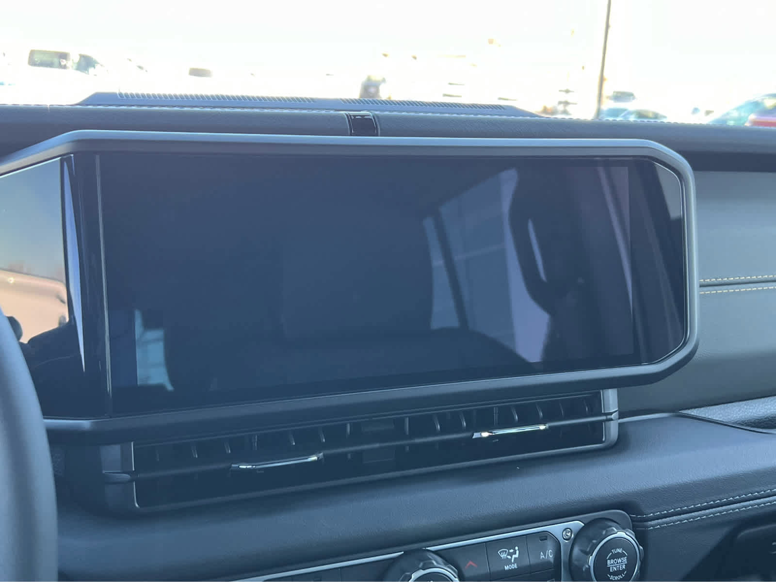 Used 2024 Jeep Wrangler High Altitude image 34