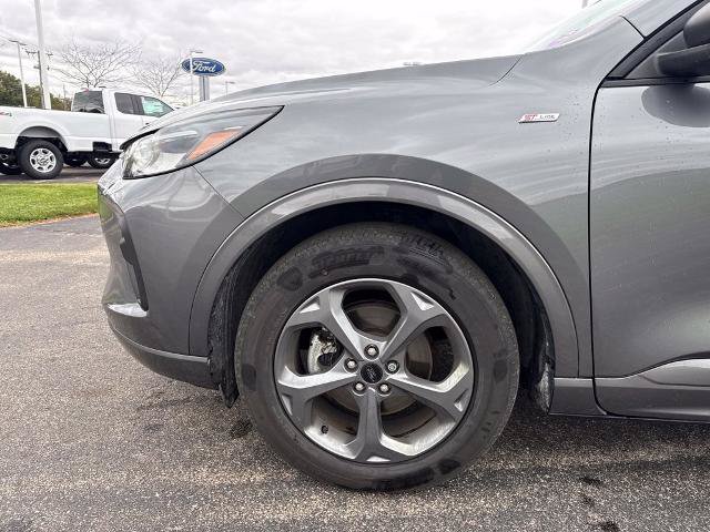 Certified 2024 Ford Escape ST-Line w/ Tech Pack #1 AWD/4WD image 32