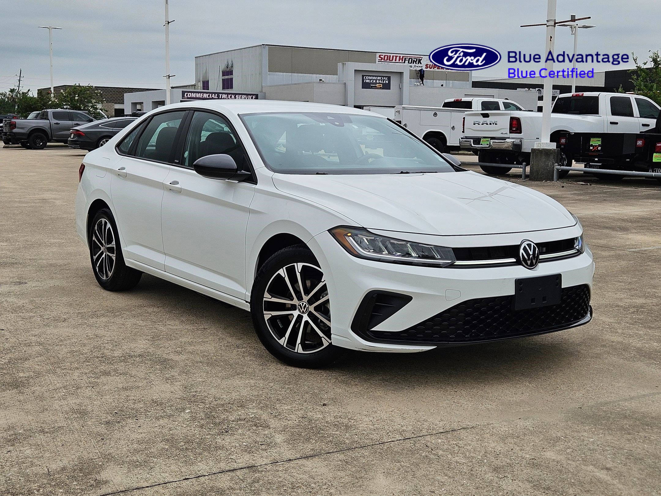 Used 2025 Volkswagen Jetta Sport FWD image 1