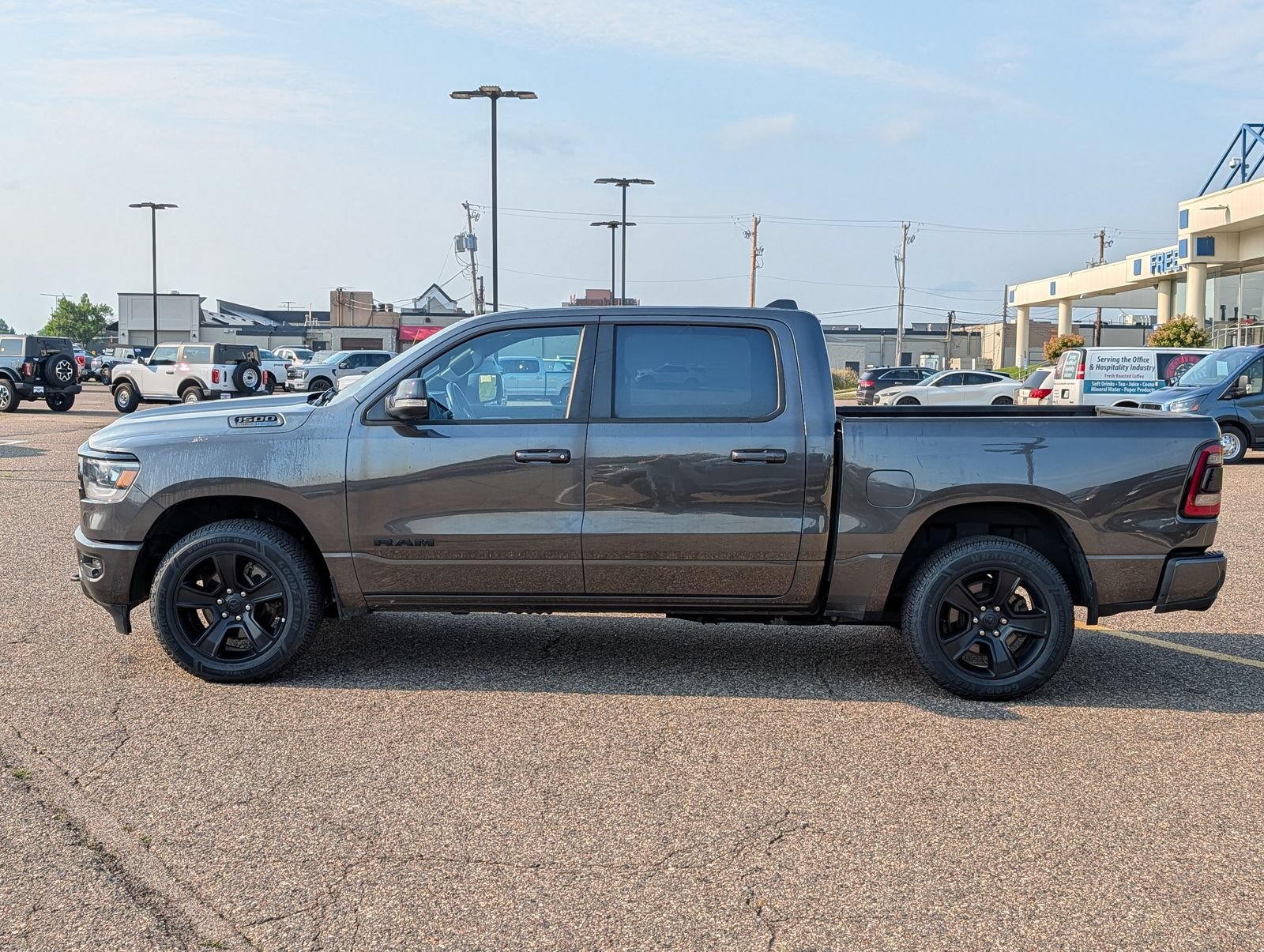 Used 2021 RAM 1500 Big Horn AWD/4WD image 2