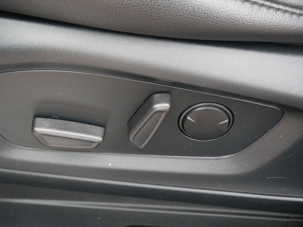 Certified 2023 Ford Explorer ST-Line AWD/4WD image 21