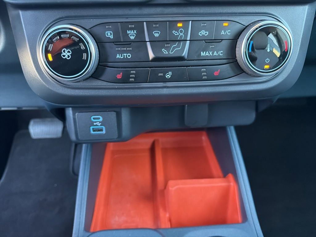 Certified 2024 Ford Maverick XLT w/ XLT Luxury Package image 26