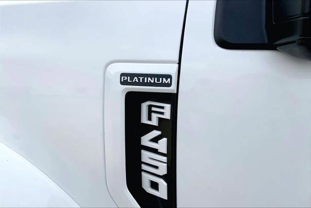 Certified 2022 Ford F450 Platinum w/ FX4 Off-Road Package image 10