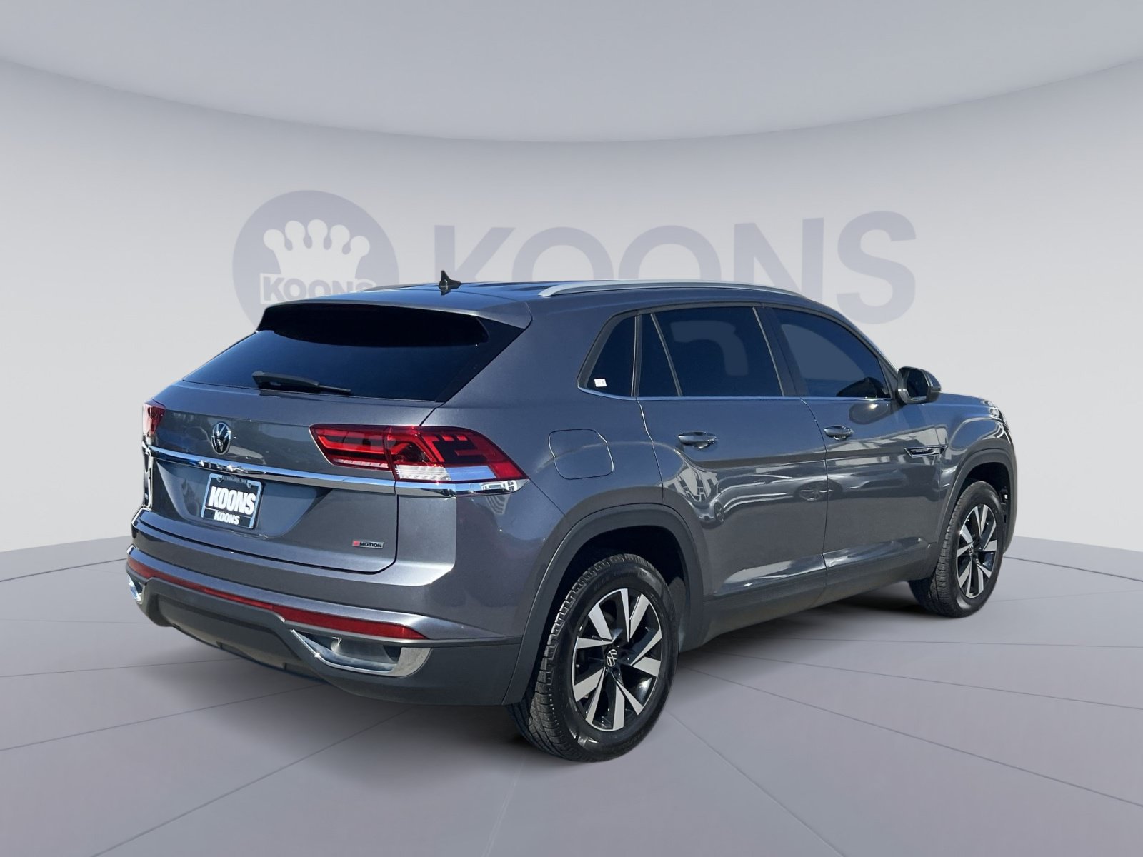 Used 2022 Volkswagen Atlas Cross Sport SE AWD/4WD image 16
