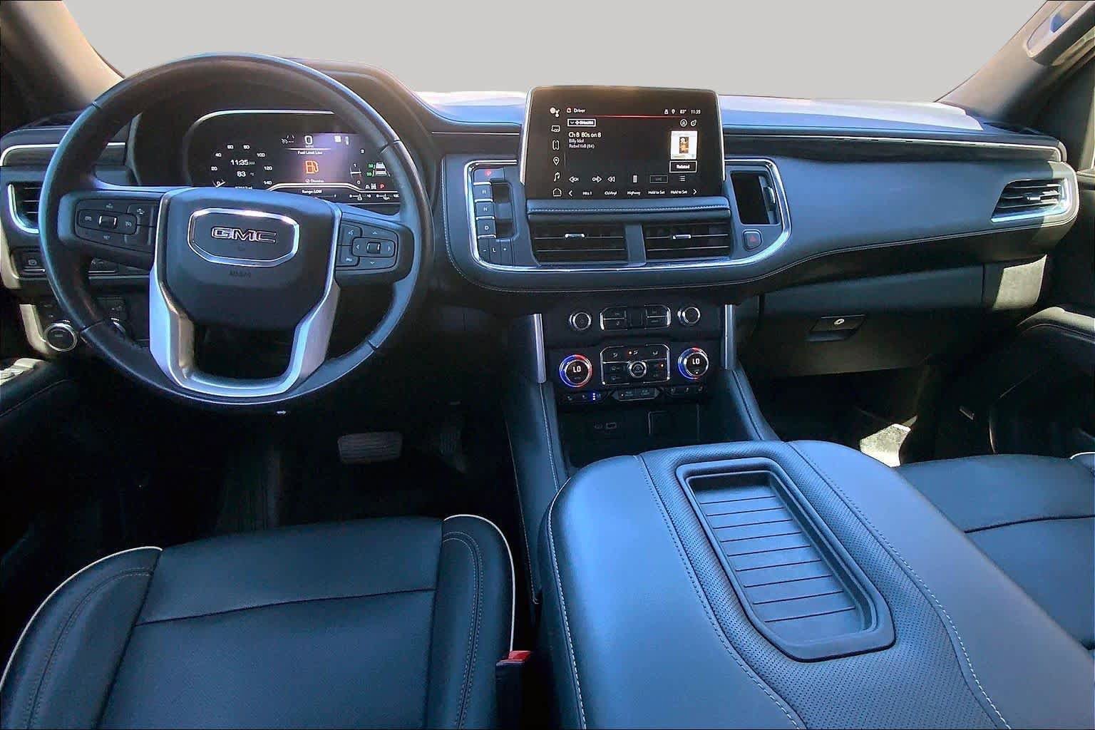 Used 2023 GMC Yukon SLT AWD/4WD image 16