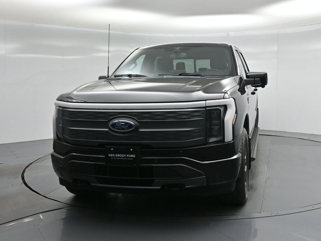 Certified 2023 Ford F150 Lightning Lariat w/ Equipment Group 511A High image 28