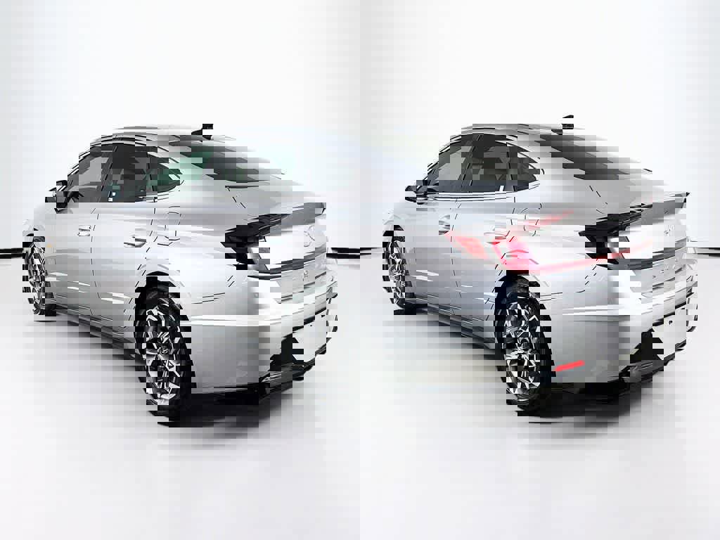 Used 2021 Hyundai Sonata SEL image 3