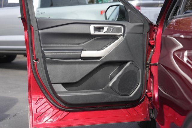 Certified 2021 Ford Explorer XLT image 31
