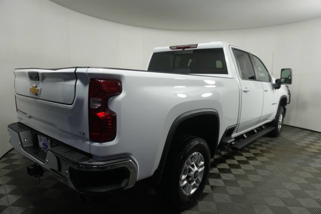 Used 2025 Chevrolet Silverado 2500 LT w/ All Star Edition AWD/4WD image 3
