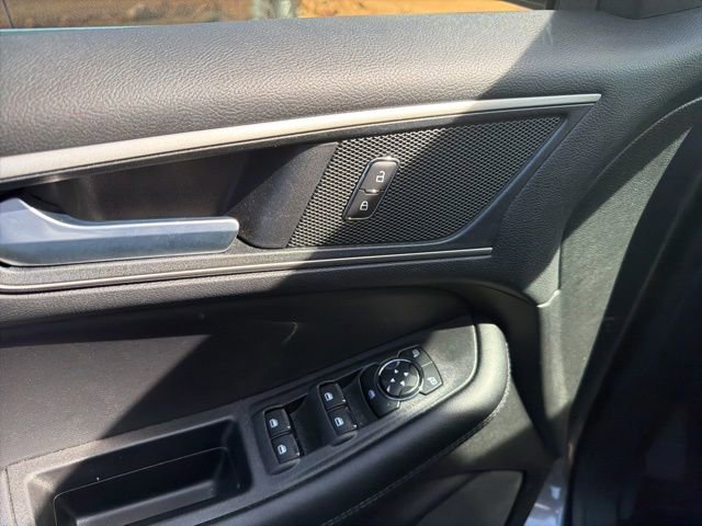 Certified 2024 Ford Edge SEL w/ Convenience Package AWD/4WD image 5