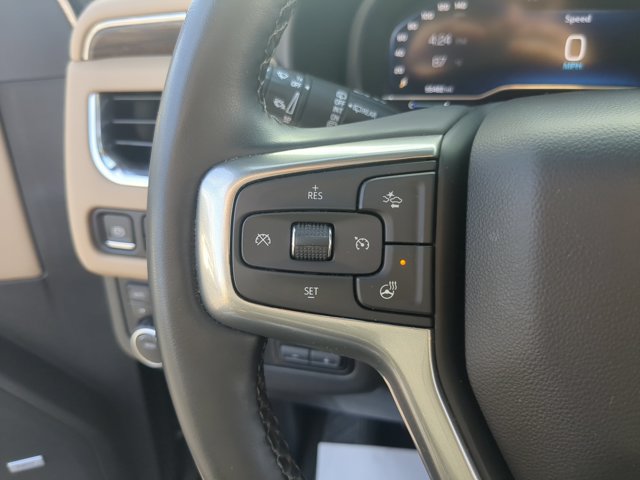 Used 2023 Chevrolet Suburban Premier w/ Premium Package AWD/4WD image 18