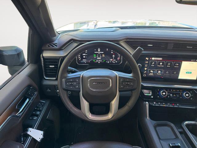 Used 2024 GMC Sierra 3500 Denali w/ Denali Reserve Package AWD/4WD image 13