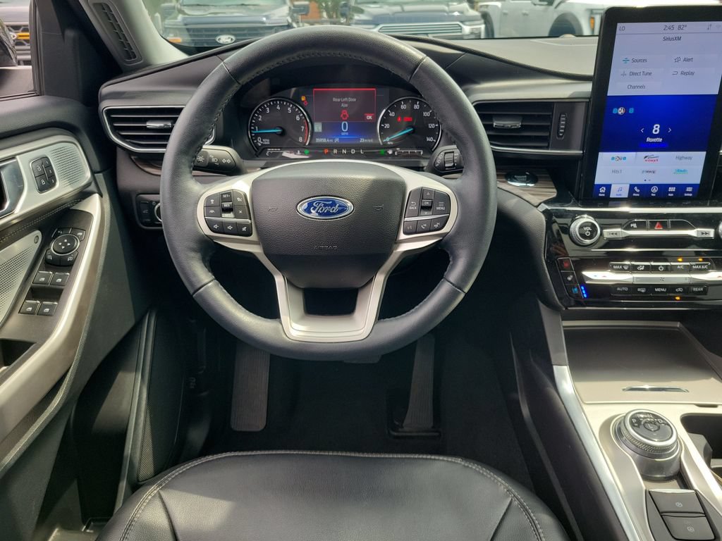 Certified 2024 Ford Explorer Limited w/ Limited Technology Package AWD/4WD image 12