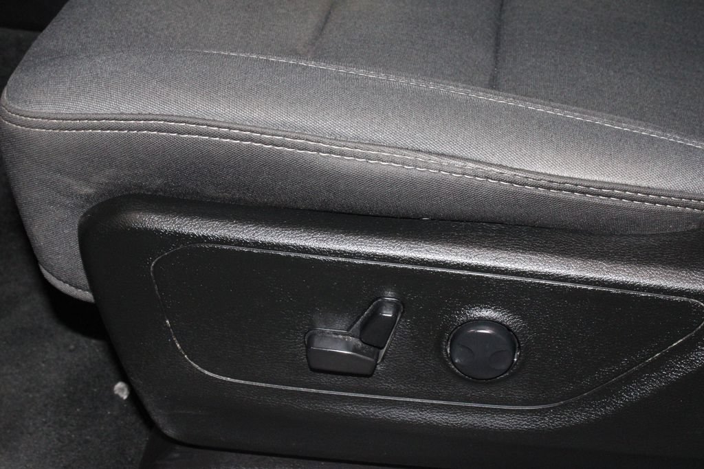 Used 2023 RAM 1500 Big Horn AWD/4WD image 25