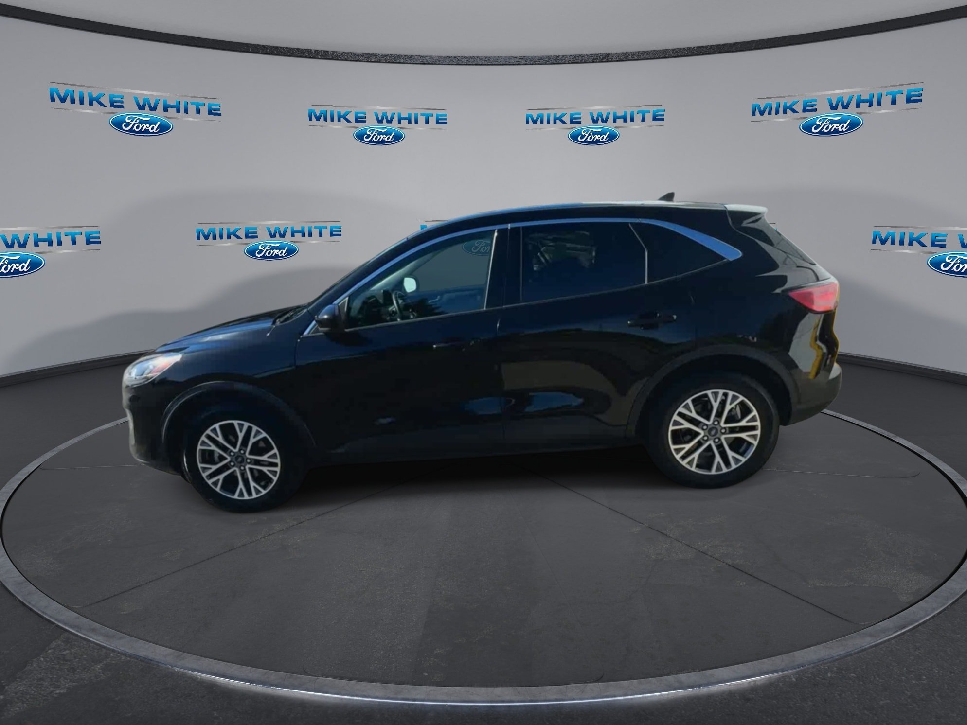 Certified 2022 Ford Escape SEL AWD/4WD image 5