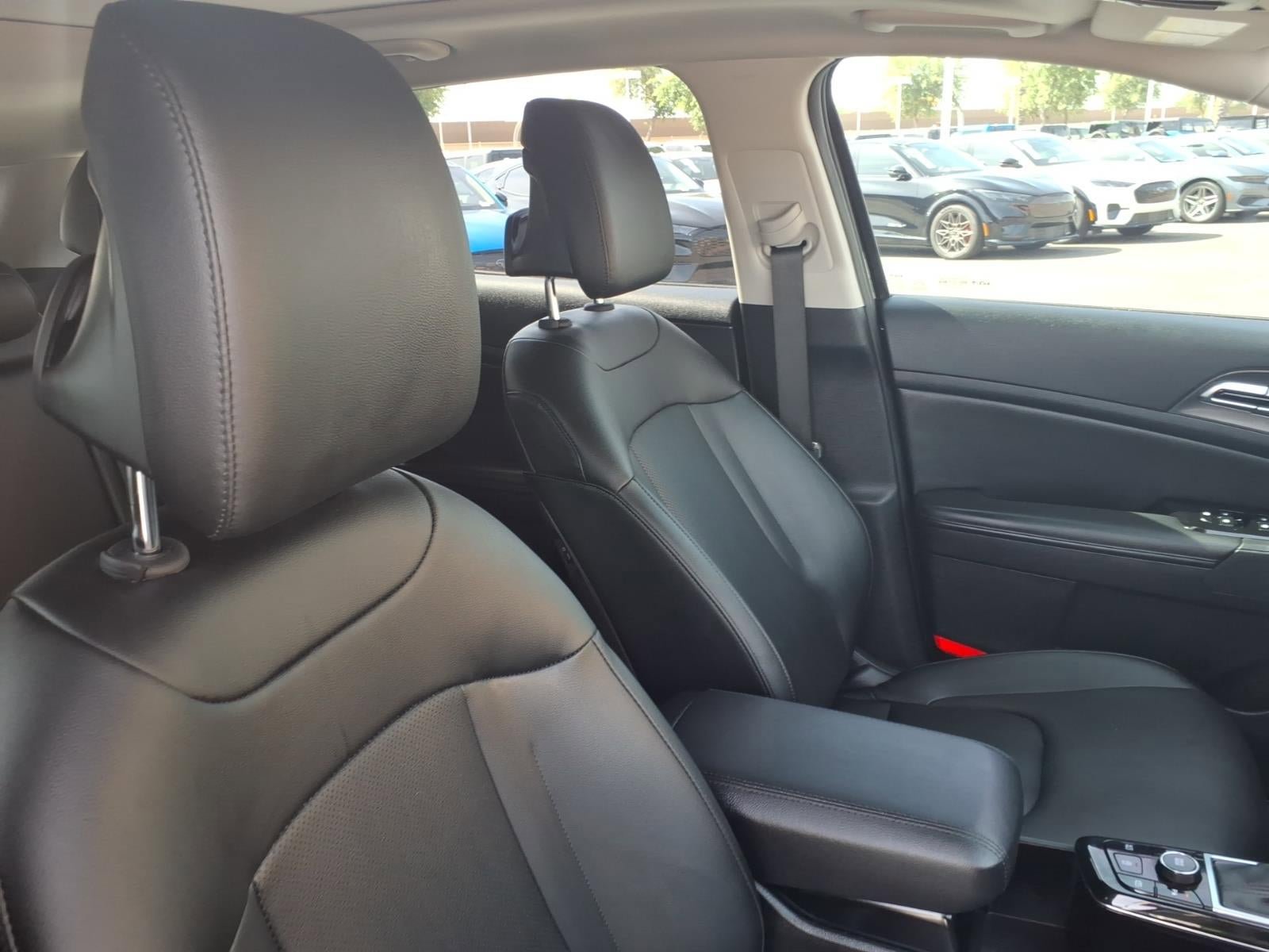 Used 2023 Kia Sportage SX FWD image 12