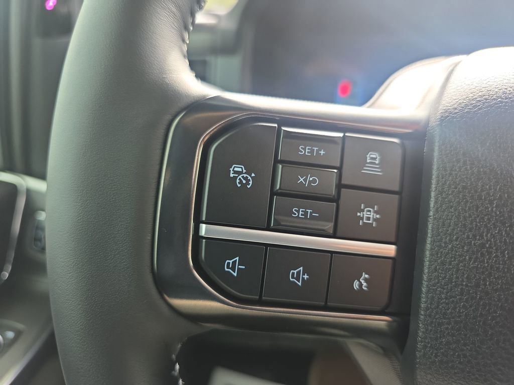 Certified 2025 Ford F150 Platinum w/ Equipment Group 702A High AWD/4WD image 34