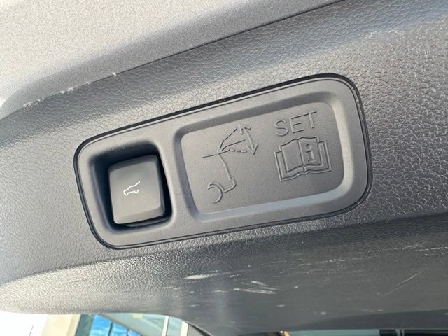 Certified 2024 Ford Expedition XLT RWD image 32