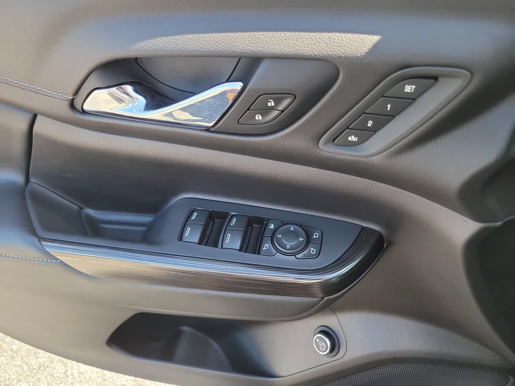 Used 2021 GMC Acadia SLT w/ Elevation Edition FWD image 16