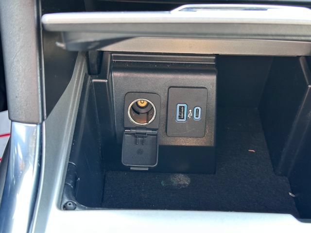 Certified 2023 Ford Explorer XLT w/ Equipment Group 202A AWD/4WD image 17