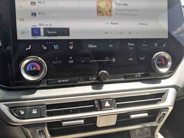 Used 2025 Lexus RX 350 AWD w/ Convenience Package image 15