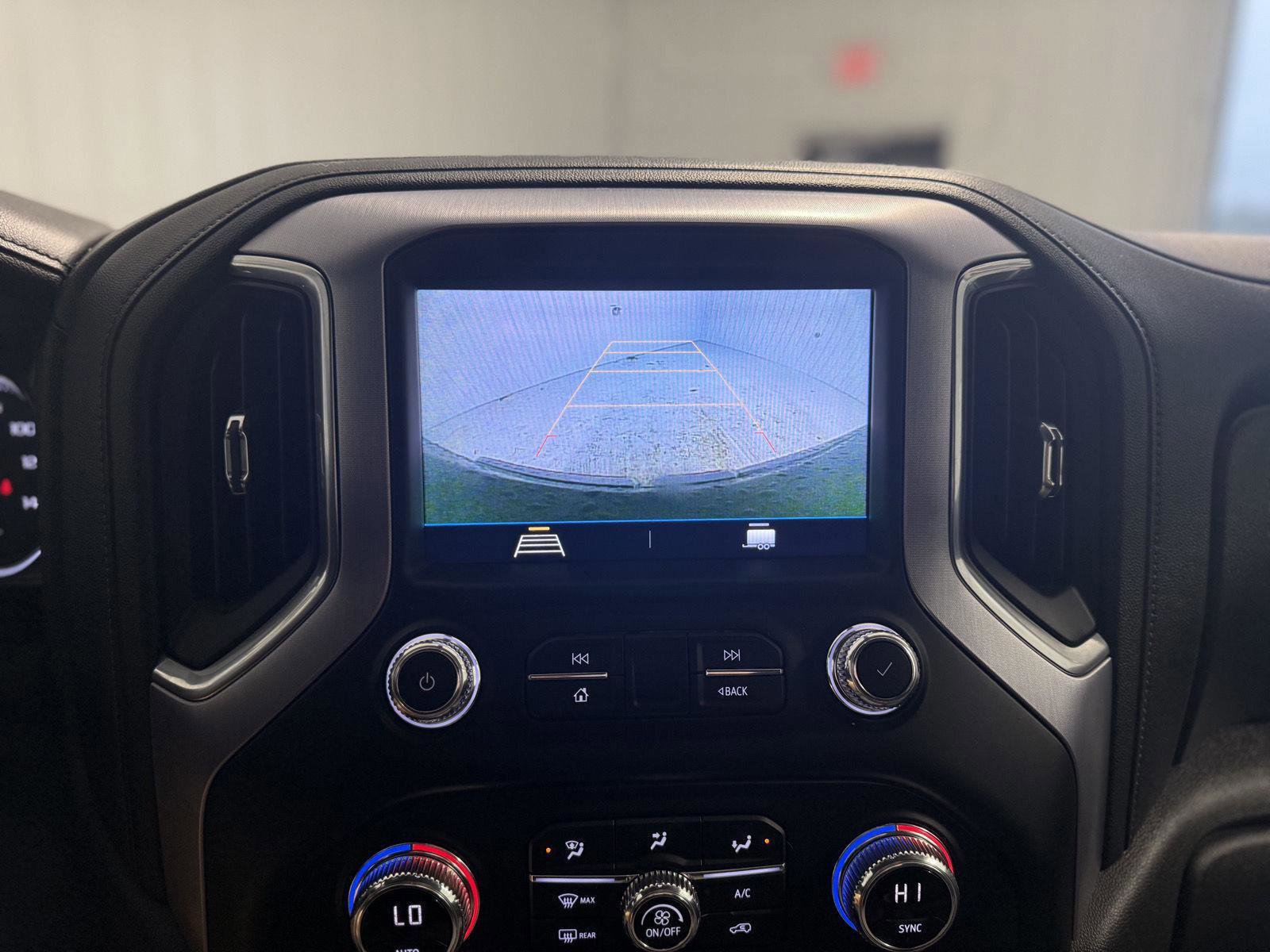 Used 2020 GMC Sierra 1500 SLE w/ SLE Value Package image 13