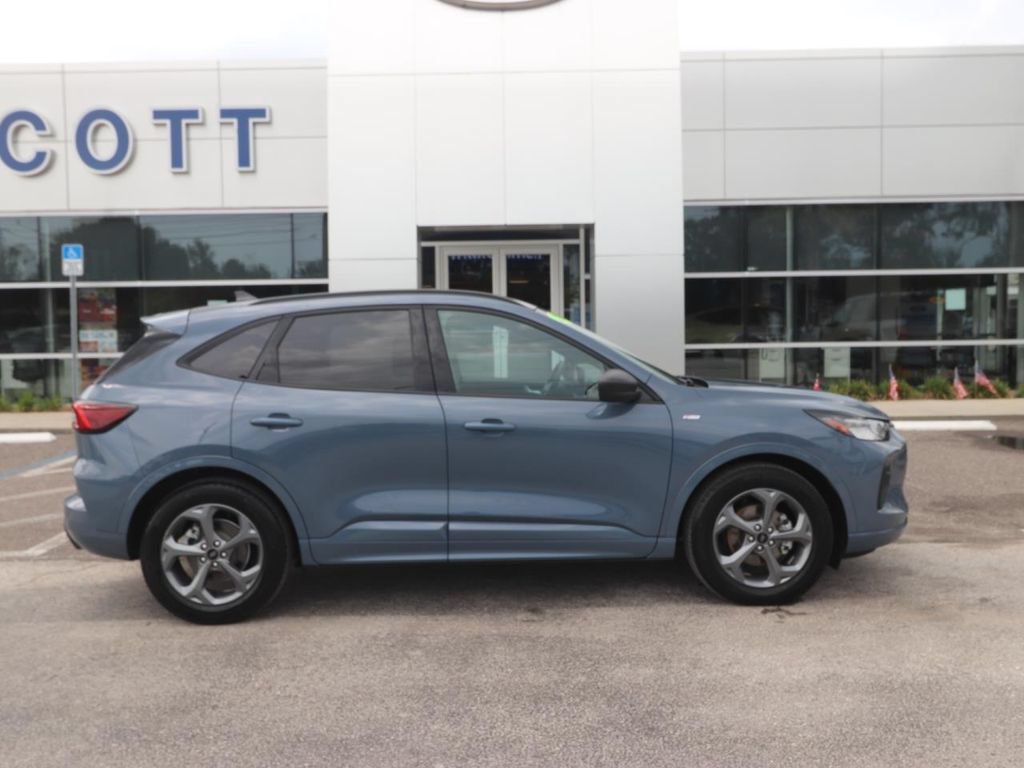 Certified 2024 Ford Escape ST-Line w/ Tech Pack #1 FWD image 16