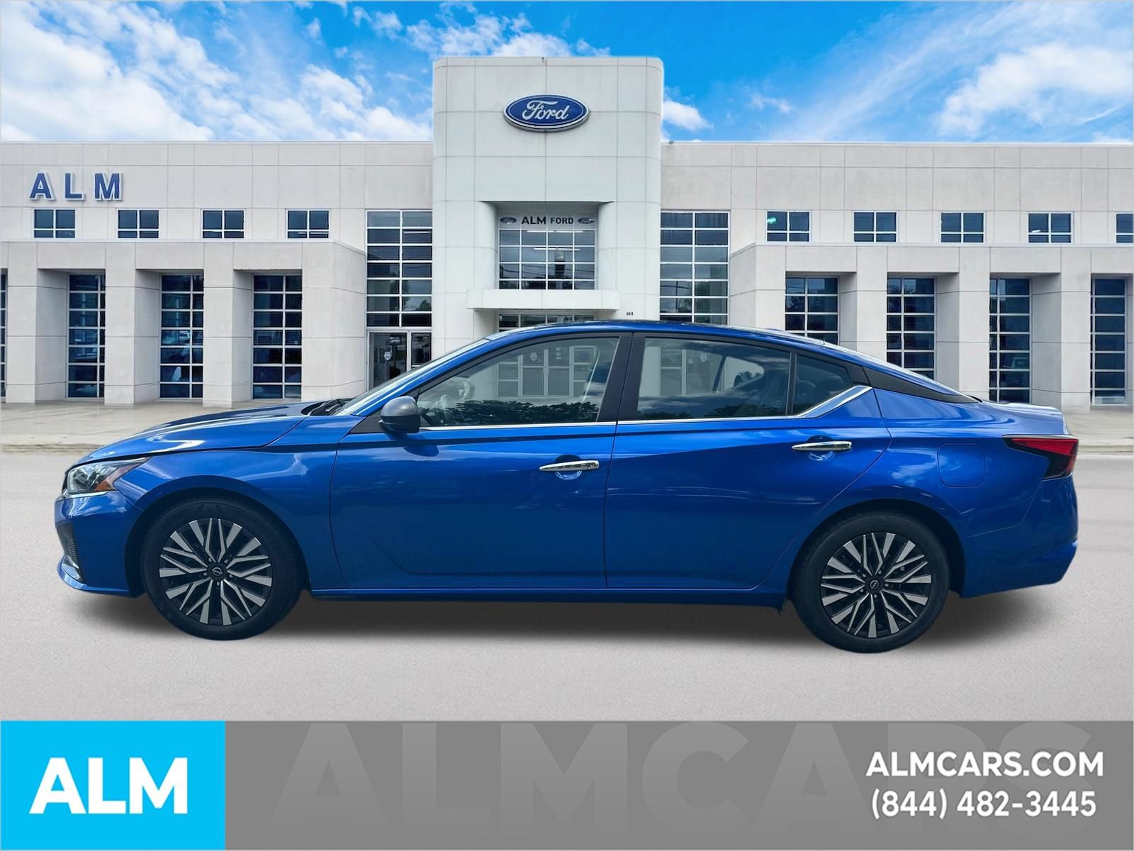 Used 2025 Nissan Altima 2.5 SV FWD image 9