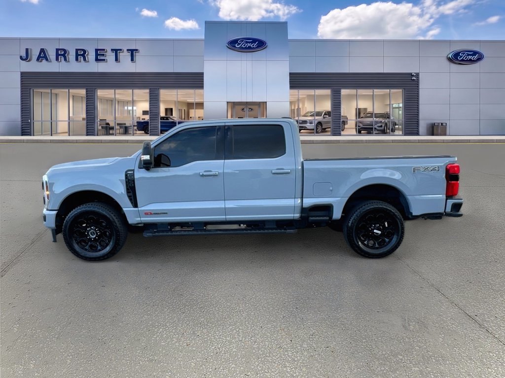 Certified 2025 Ford F350 Lariat w/ Lariat Ultimate Package AWD/4WD image 4