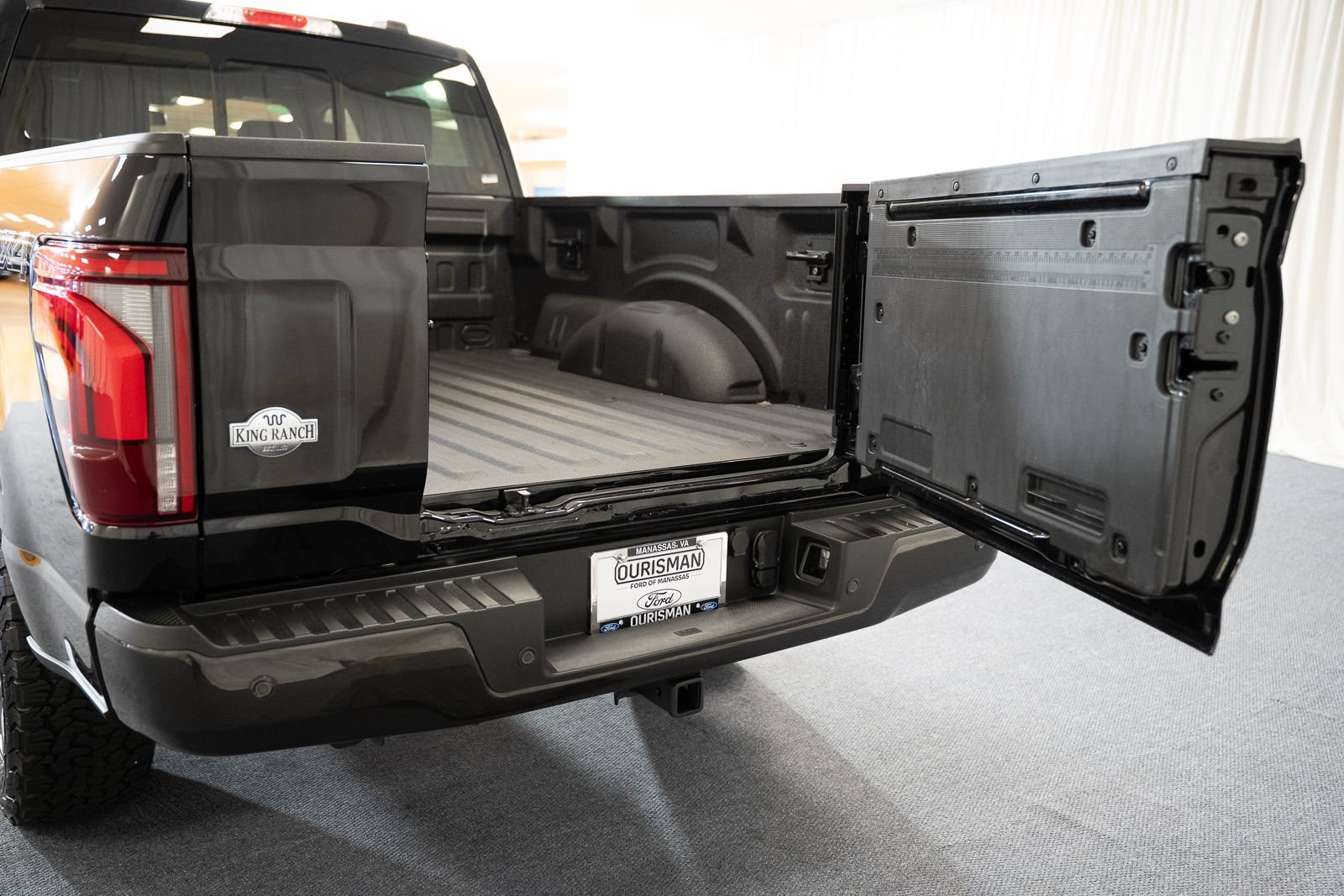 Certified 2024 Ford F150 King Ranch AWD/4WD image 11