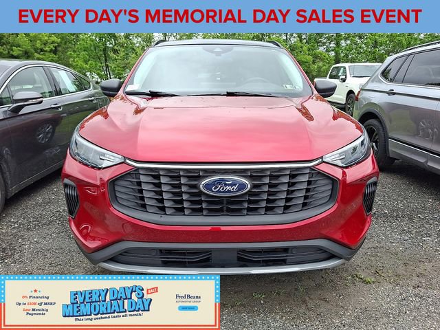 Certified 2023 Ford Escape Active w/ Tech Pack #1 AWD/4WD image 2
