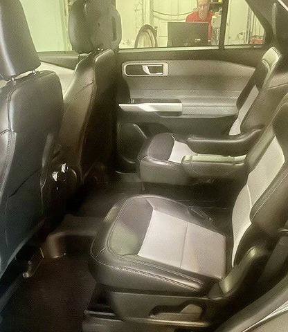 Certified 2024 Ford Explorer XLT w/ Equipment Group 202A AWD/4WD image 9