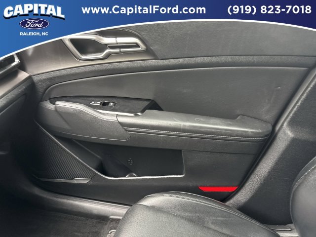 Used 2024 Kia Sportage EX AWD/4WD image 28