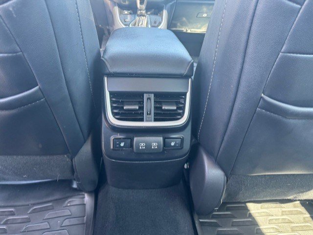 Used 2022 Subaru Legacy Limited AWD/4WD image 30