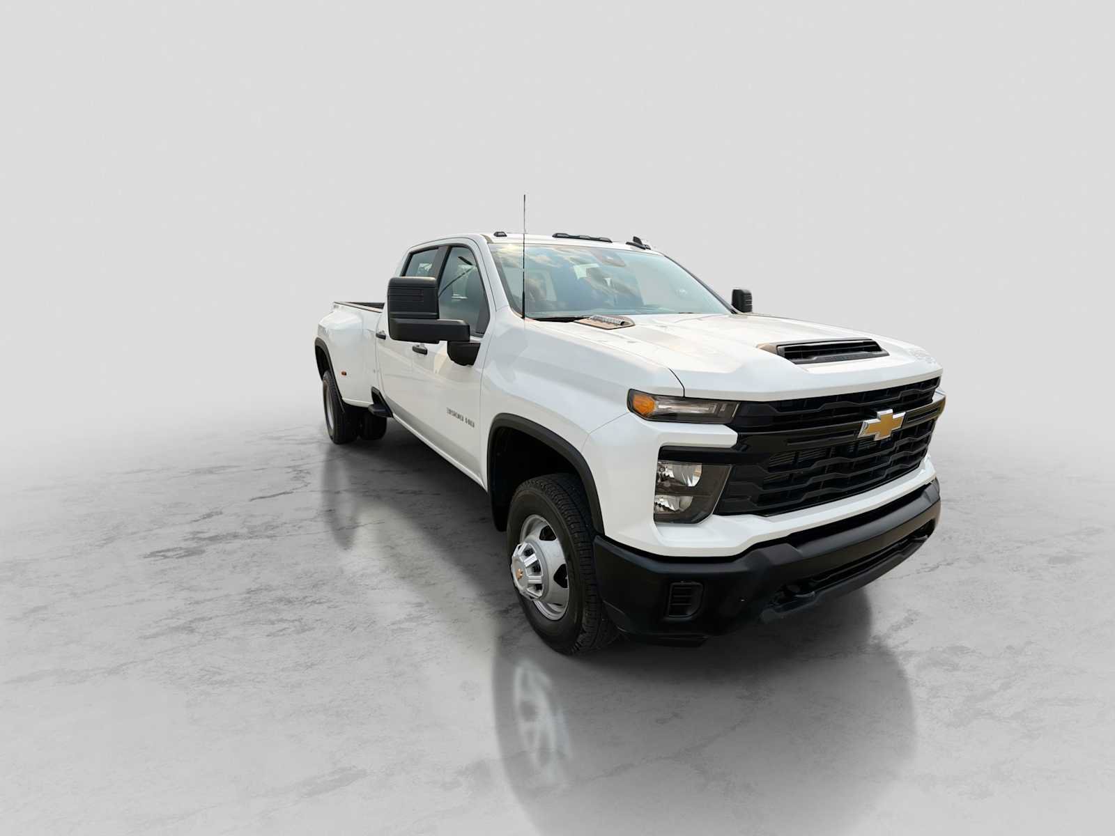 Used 2024 Chevrolet Silverado 3500 W/T AWD/4WD image 8