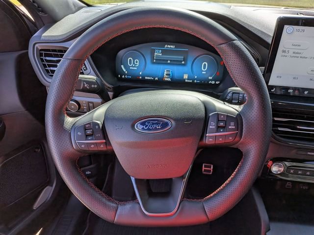 Certified 2024 Ford Escape ST-Line Elite w/ Premium Technology Package AWD/4WD image 18