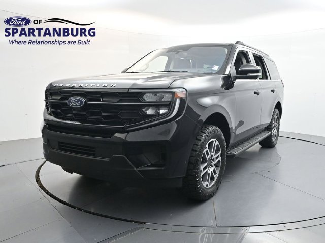 Certified 2025 Ford Expedition Active AWD/4WD image 3