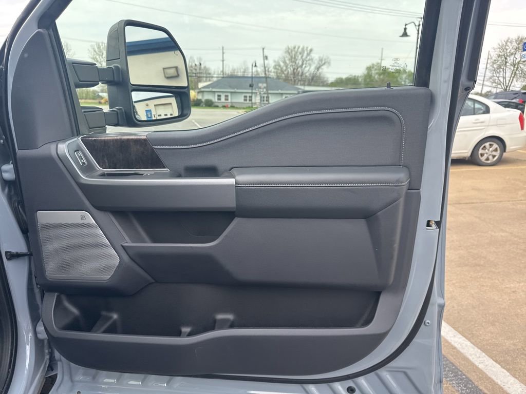 Certified 2025 Ford F350 Lariat w/ Lariat Ultimate Package AWD/4WD image 40
