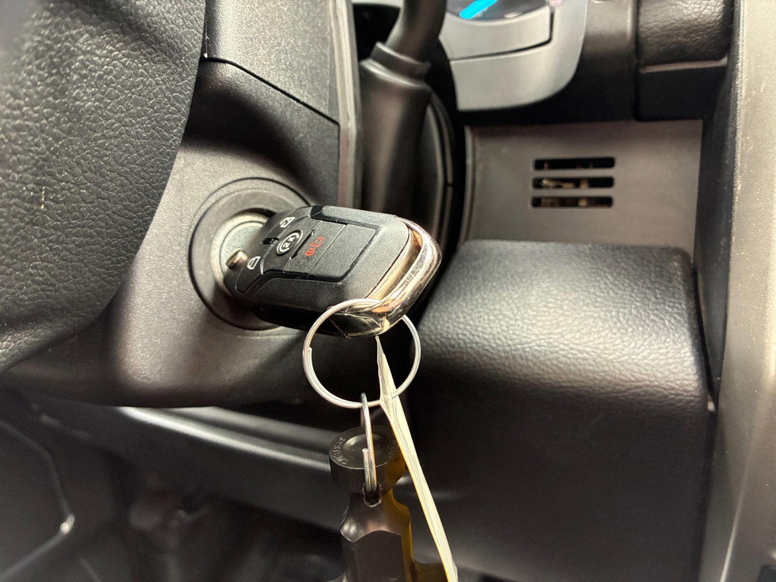 Certified 2021 Ford F250 Lariat image 29