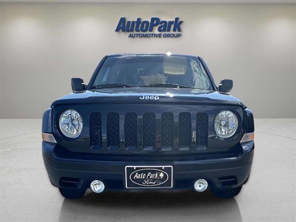 Used 2017 Jeep Patriot Latitude image 2