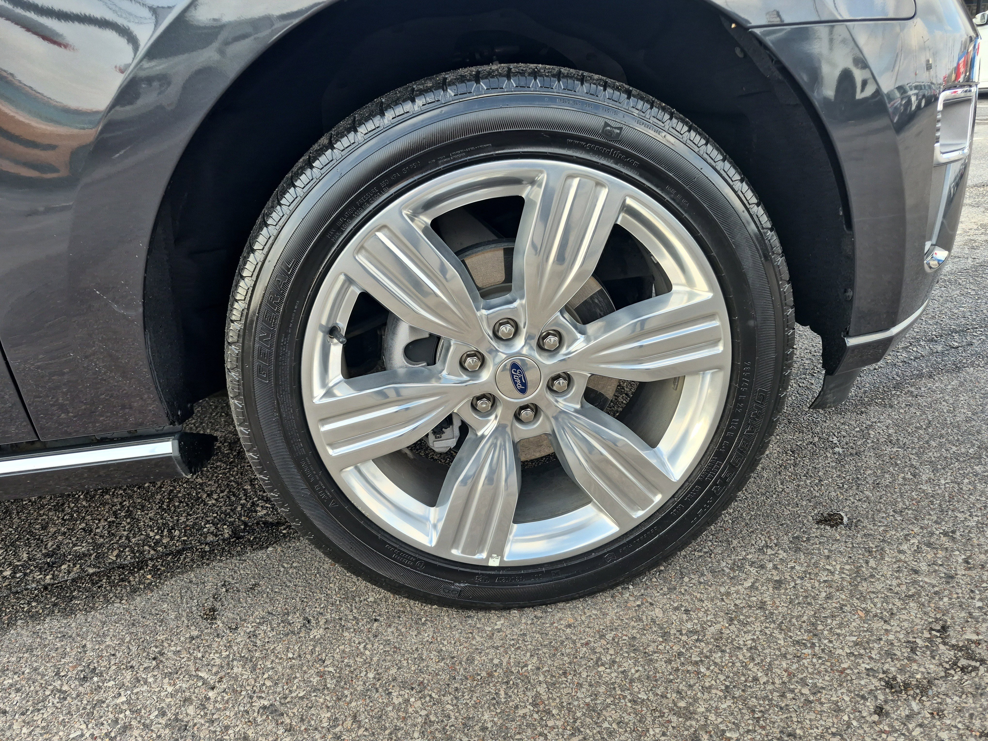 Certified 2023 Ford Expedition Max Platinum image 8