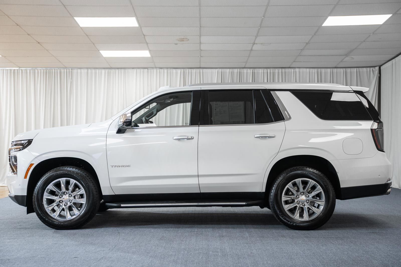 Used 2025 Chevrolet Tahoe Premier w/ Sun And Tow Package image 5