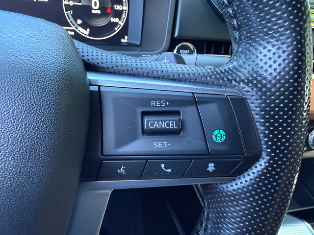 Used 2022 Mitsubishi Outlander SEL AWD/4WD image 21